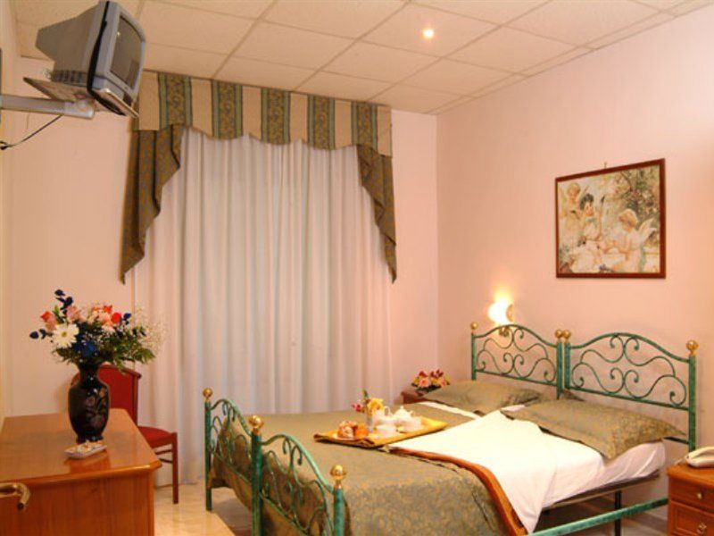 Hotel Oriente Roma Ngoại thất bức ảnh