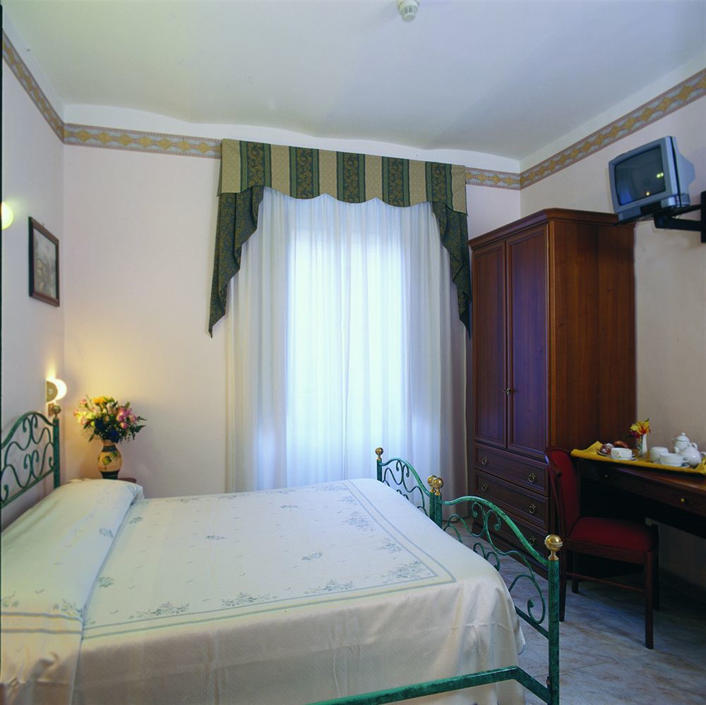 Hotel Oriente Roma Ngoại thất bức ảnh