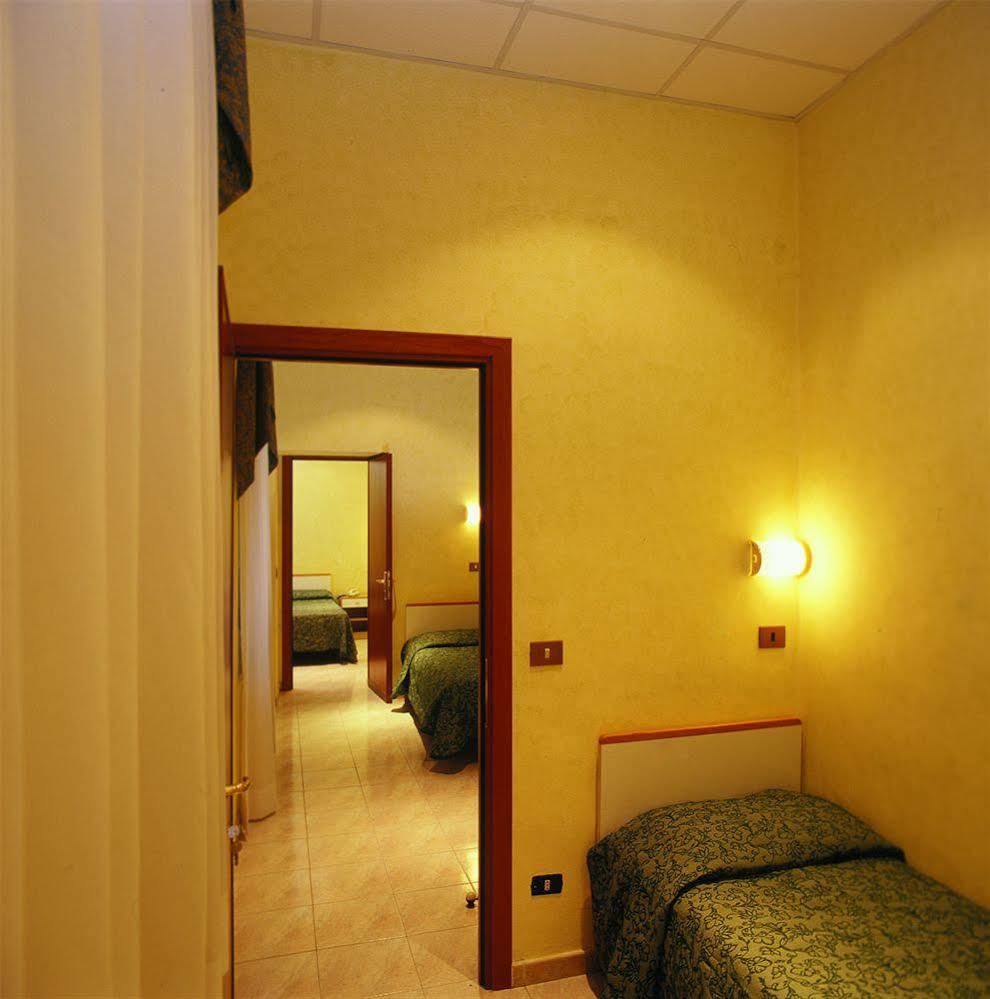Hotel Oriente Roma Ngoại thất bức ảnh